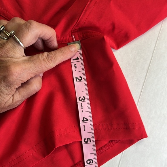 MAUI RIPPERS WOMENS LIGHTWEIGHT STRETH DRAWSTRING RED BOARD SHORTS SZ 8 - Picture 14 of 16